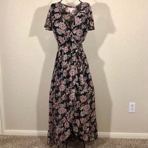Delicate Floral Maxi Wrap